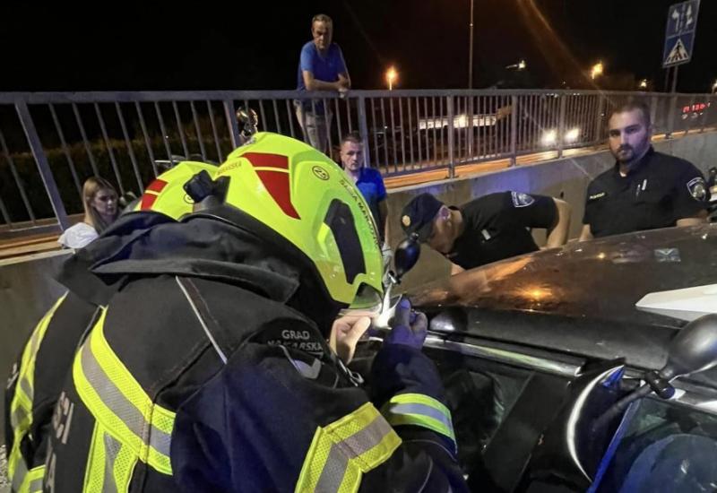 Dijete ostalo zaključano u autu na parkingu trgovačkog centra u Makarskoj